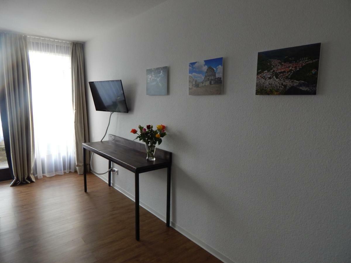 Free Apartment - Schoenblick Bad Urach Exterior photo